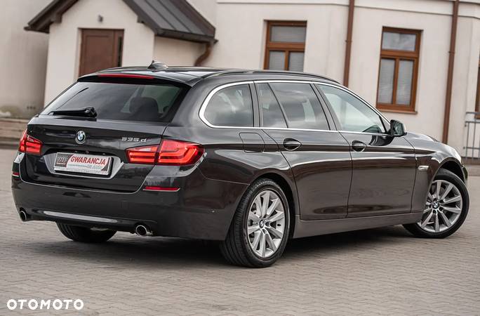 BMW Seria 5 535d Touring Luxury Line - 13