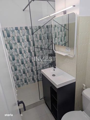 Apartament cu 3 camere de vanzare in zona Zimbru- Renovat-1