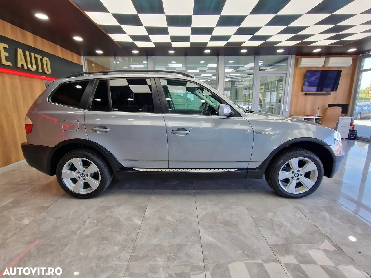 BMW X3 2.0d - 12