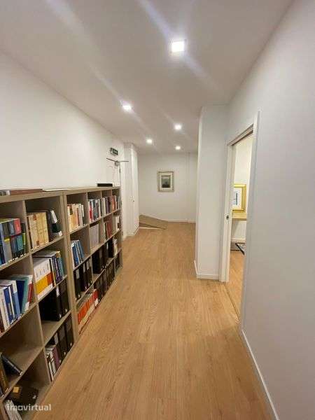 Escritorio 3 gabinetes e sala de reinioes em Coimbra - Grande imagem: 4/11
