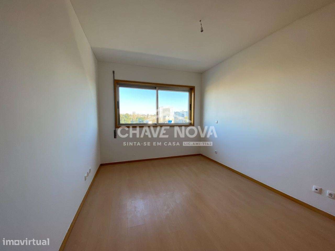 T3, com varanda e lugar de garagem - Grande imagem: 5/19