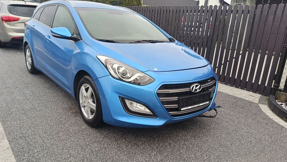 Hyundai i30 II blue 1.6 GDI Passion 2016