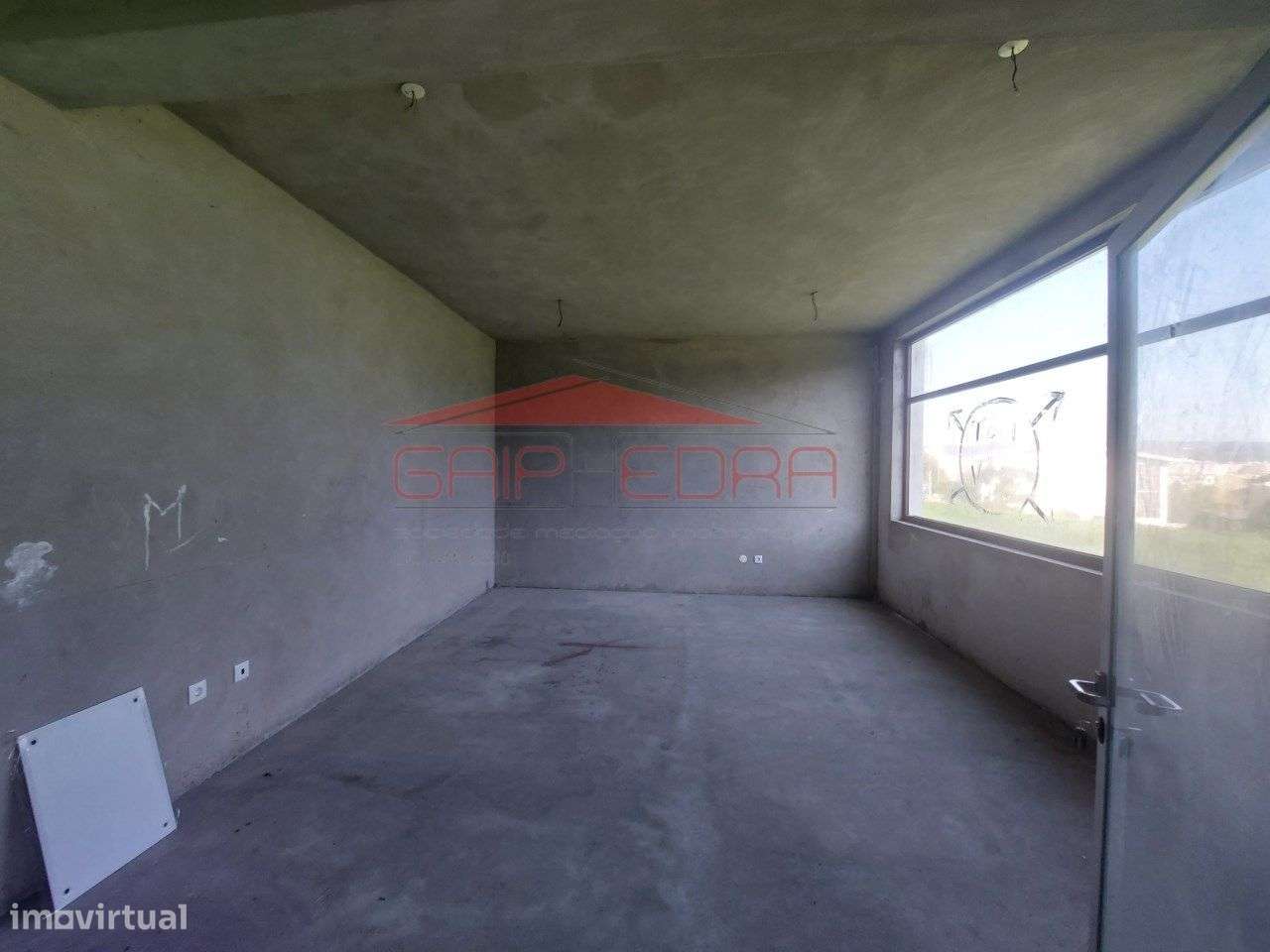 Loja para alugar no centro São João da Madeira - Grande imagem: 3/9