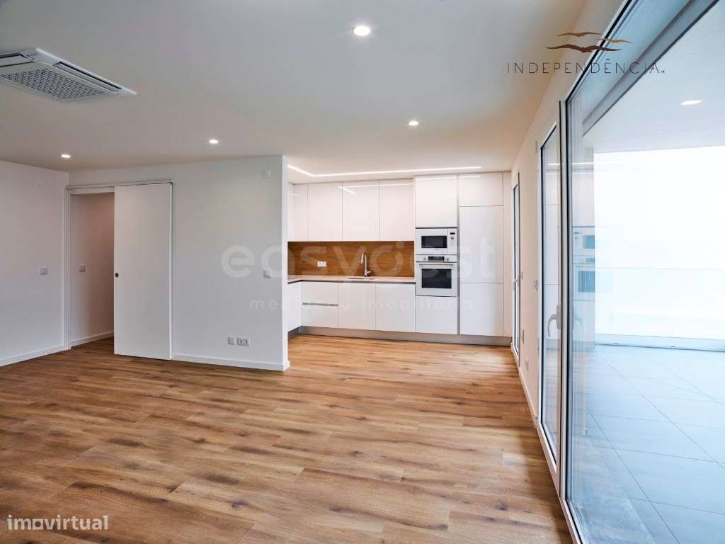 ApartamentoT2 com terraço- situado na Nazaré - Grande imagem: 2/12