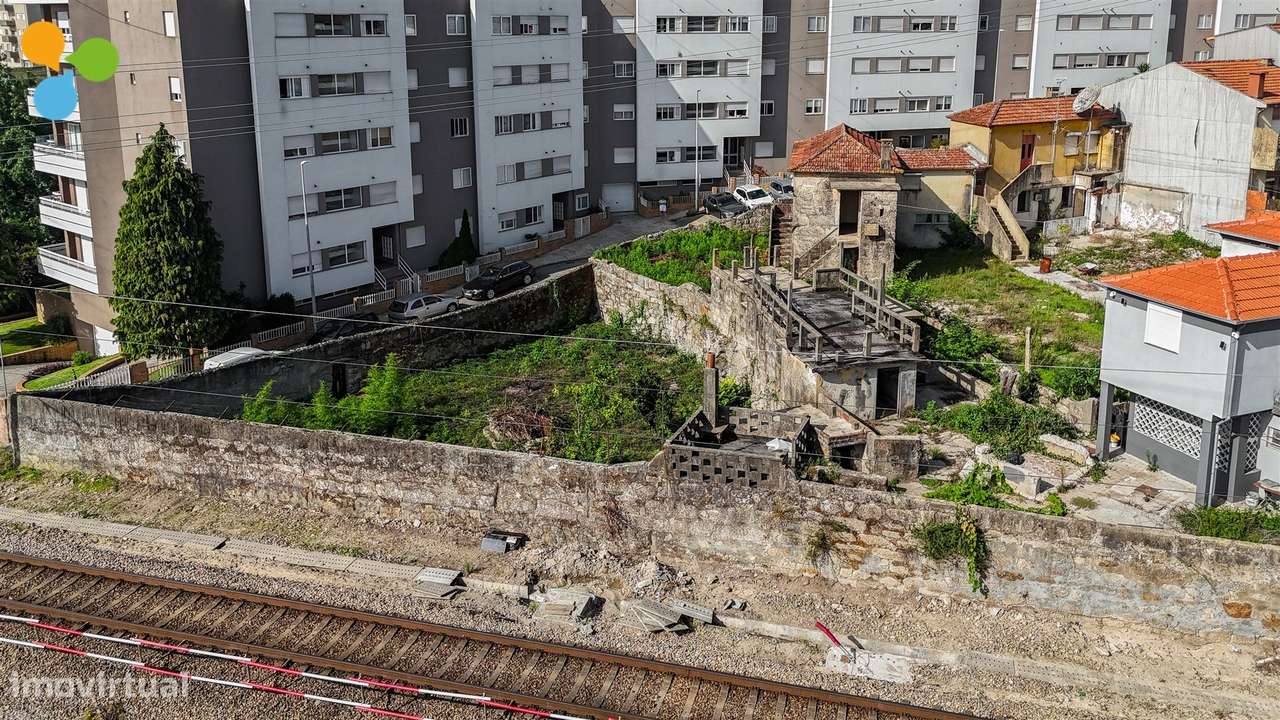 Moradia em Pedra para Recuperar com 630 m² de Terreno – Rio Tinto-9
