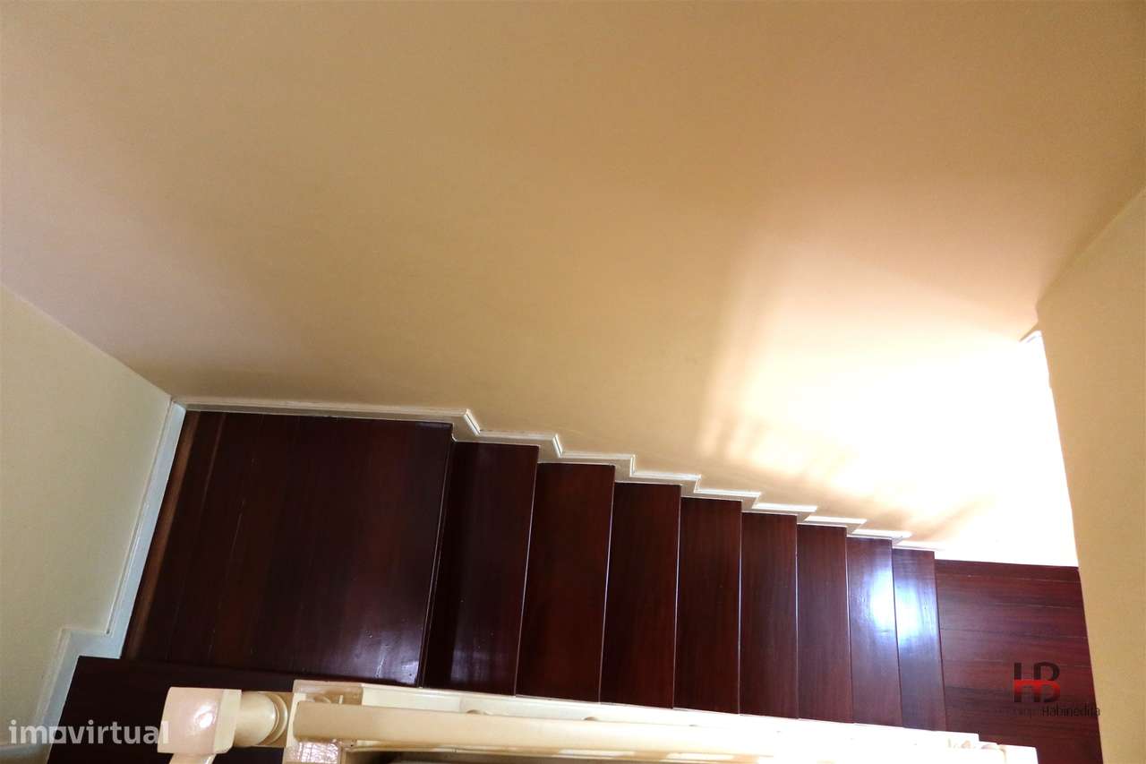 Oportunidade Única: Moradia T3 no Centro de Gondomar-8