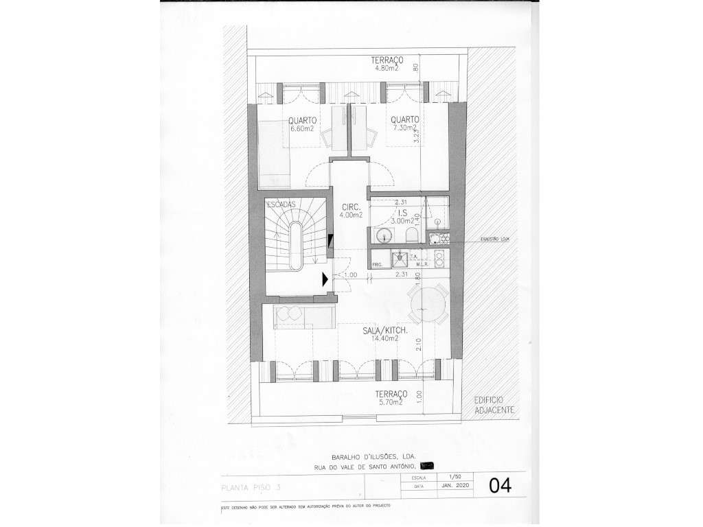 Apartamento T2 Renovado em São Vicente-15