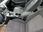 Volkswagen Passat Variant 2.0 TDI SCR 4Motion DSG Comfortline - 16