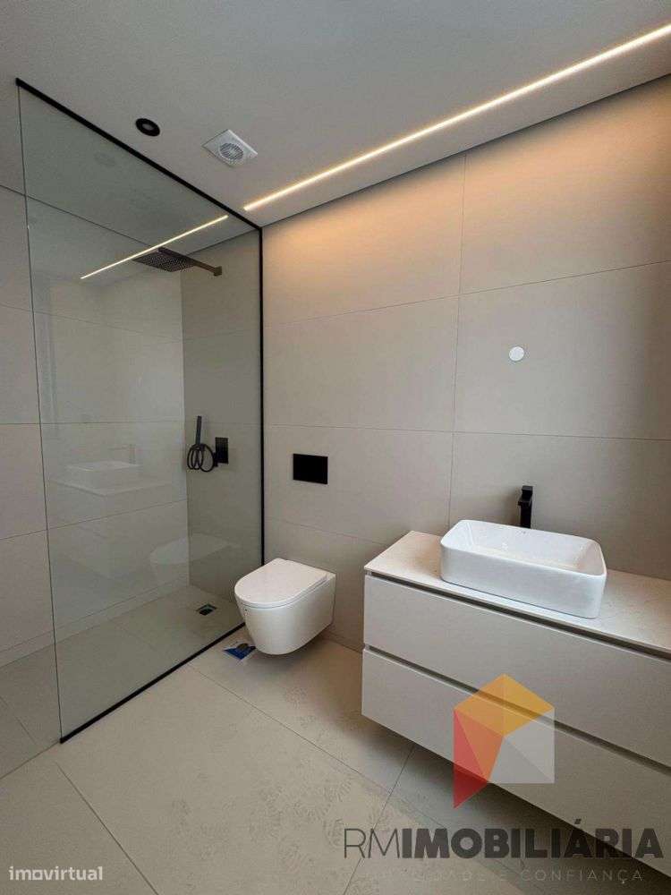 Apartamento T4 NOVO em São Cosme, Gondomar-11