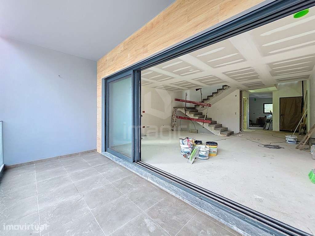 Moradia T3+1 Ericeira com piscina e jardim-5