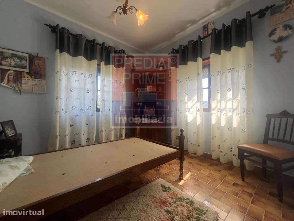 MORADIA INDEPENDENTE COMPOSTA POR 2 CASAS EM CANELAS AROUCA-8