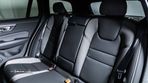 Volvo V60 2.0 B4 Plus Dark Auto - 19