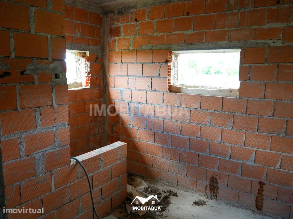 Propriedade de 4Ha com Moradia para reconstruir-17