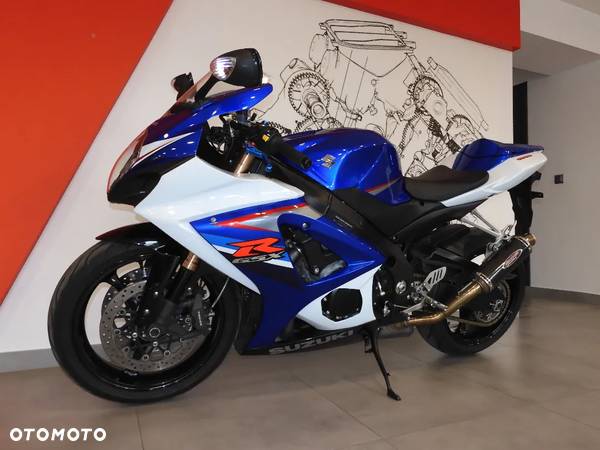 Suzuki GSX-R - 32