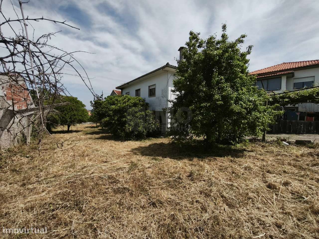 Duas Moradias em Terreno Urbano de 1.000 m² - centro da Lousã-20