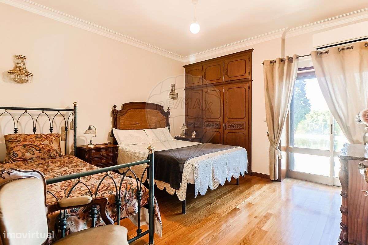 Moradia T5 para venda-33