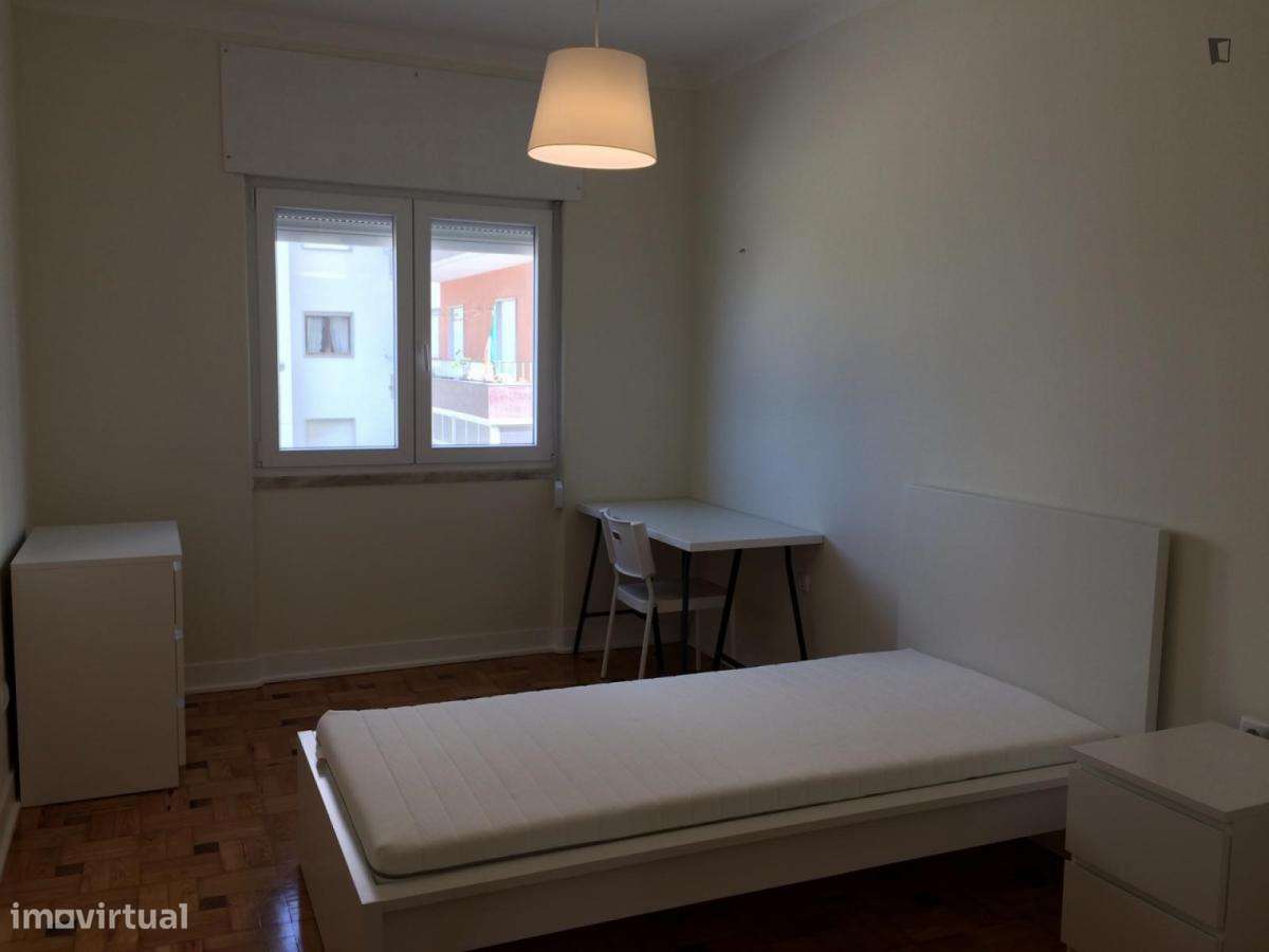 Quarto - localizado em Santarem - Grande imagem: 3/7
