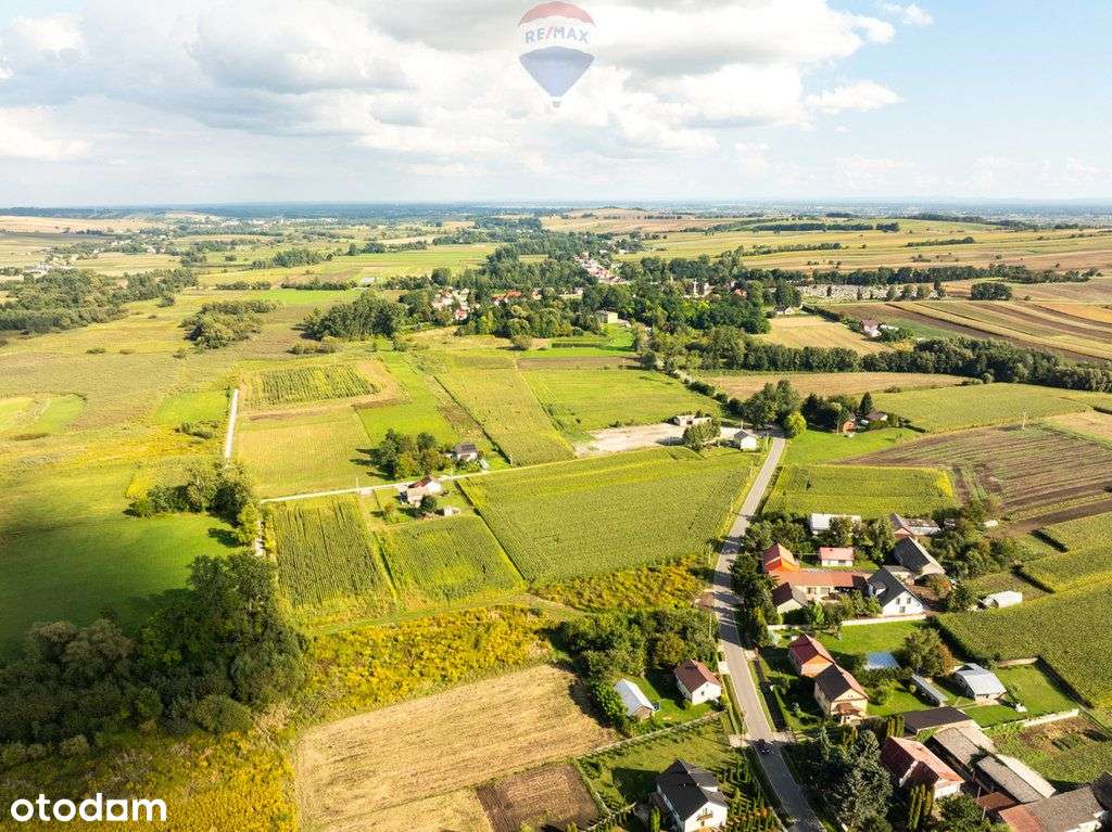 Płaska, prostokątna działka 33 km do Krakowa-6