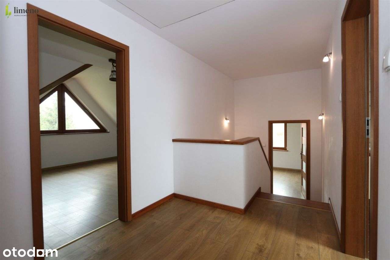 Kawał fajnej chaty ze stawem w Świątkach-9