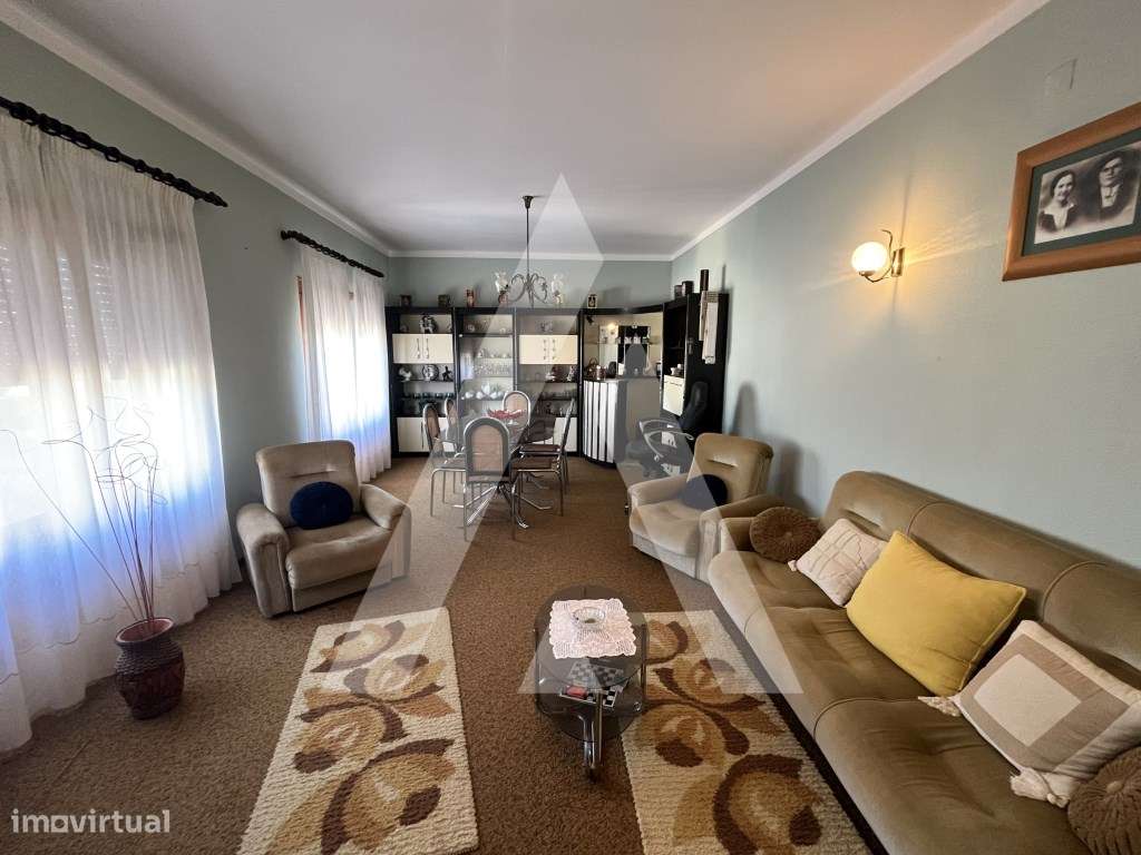 Moradia T4 + T1 com Terreno de 7.800 m² no Cadaval - Vista para a S...-7