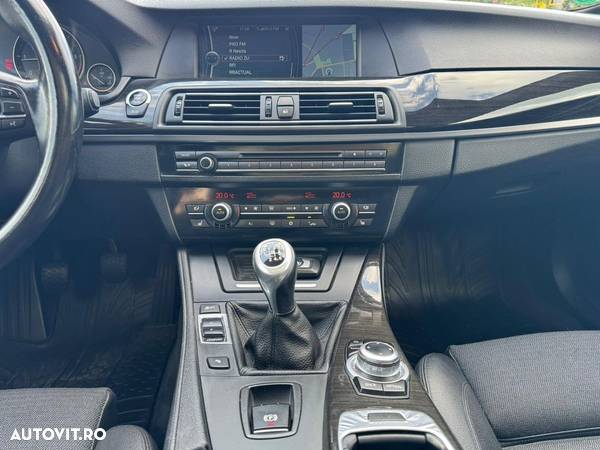 BMW Seria 5 520d Touring Modern Line - 13