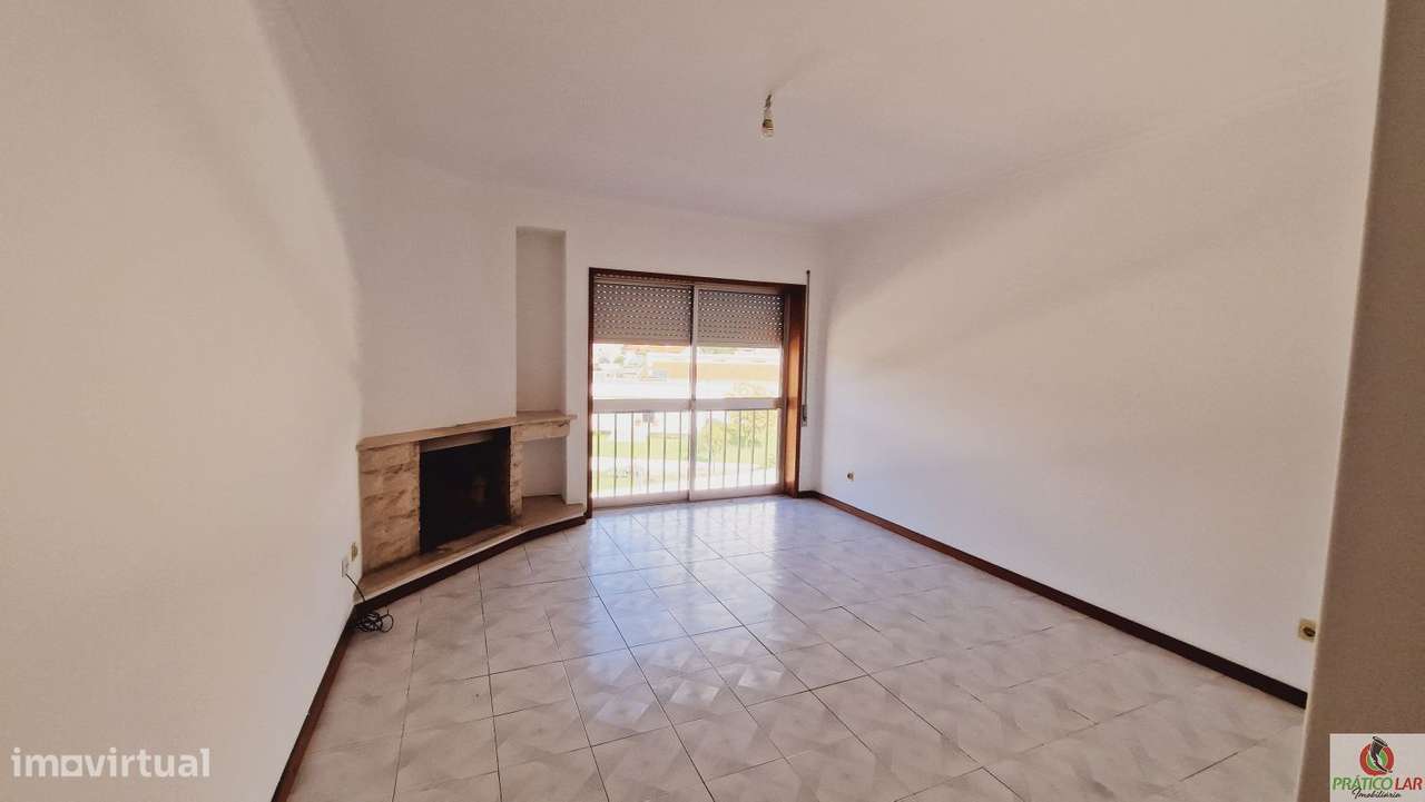 Apartamento T2 Oliveira do Bairro-11