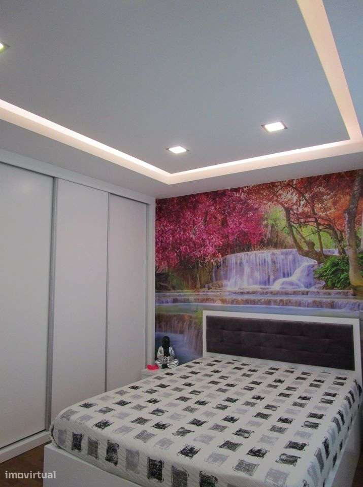 Moradia T4 - Quinta das Luzes - C/ Piscina-11