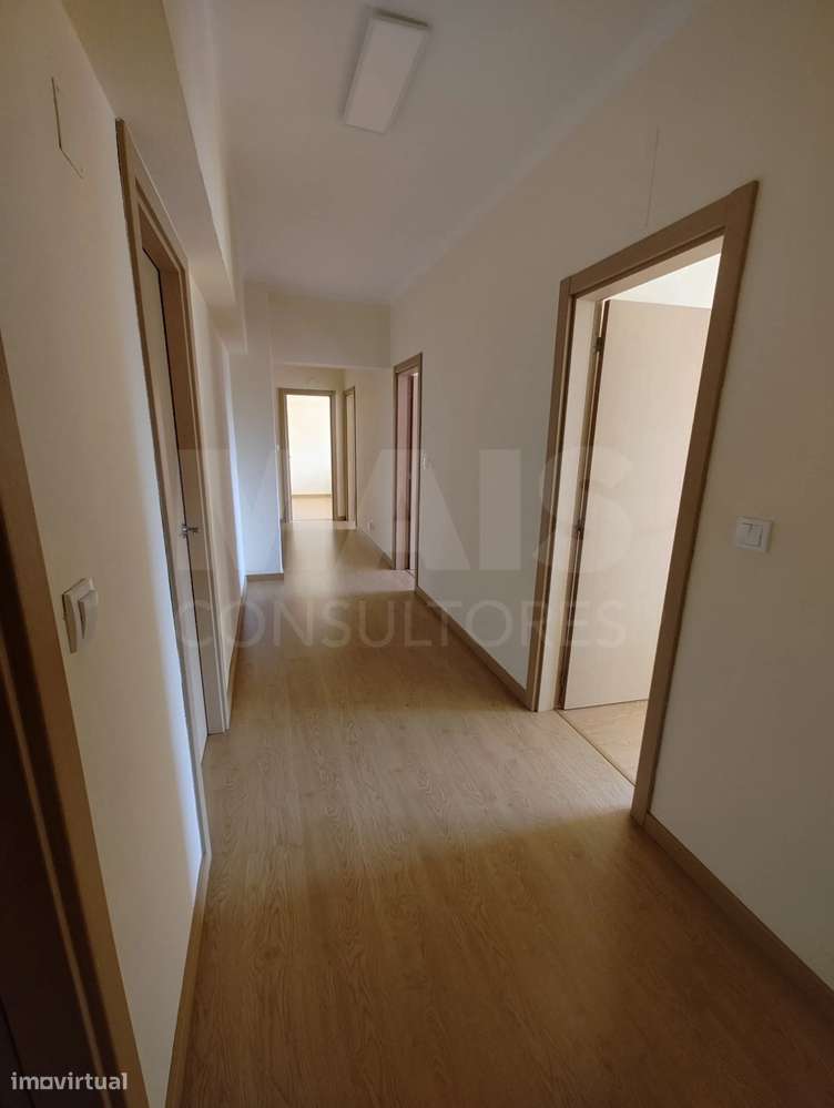 Apartamento remodelado T4 em Rio Maior com 147m2 - Grande imagem: 5/22