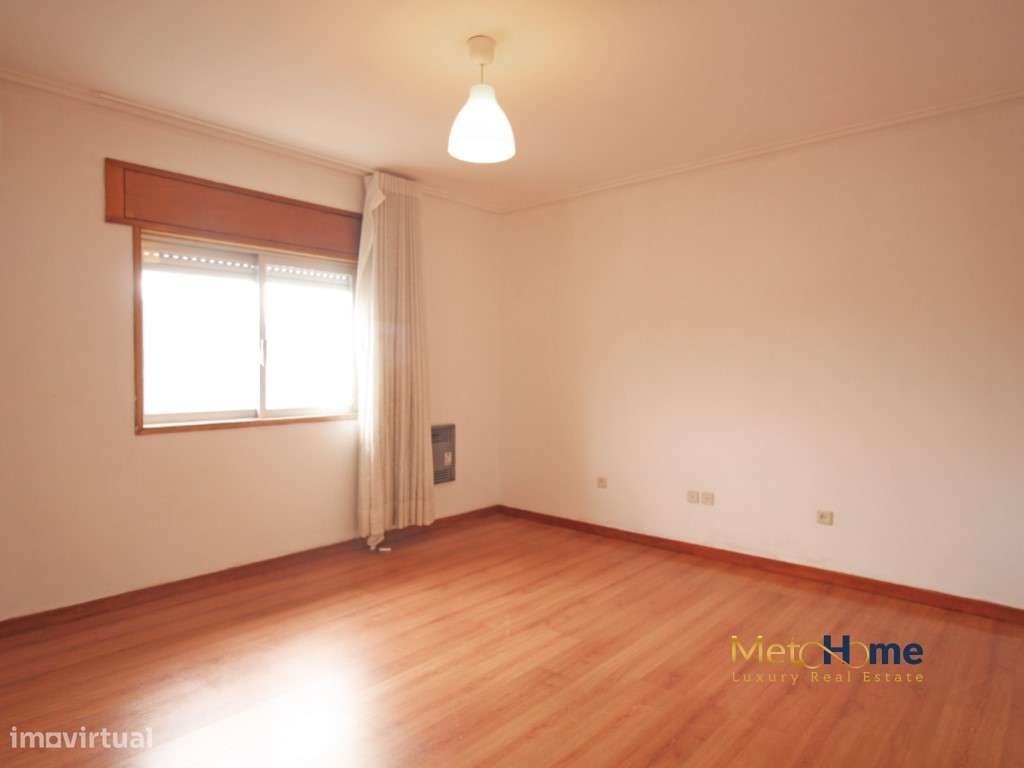 Moradia de 4 frentes em Perosinho-22