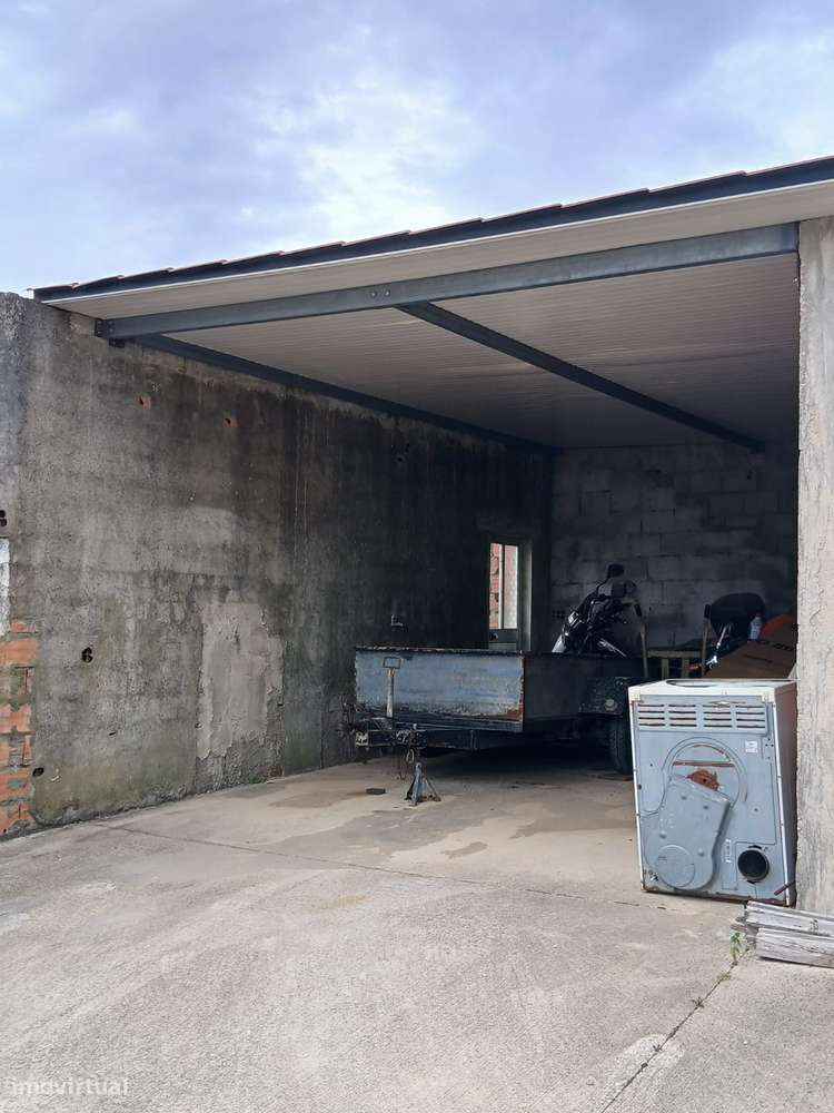 Moradia T3 espaçosa-16