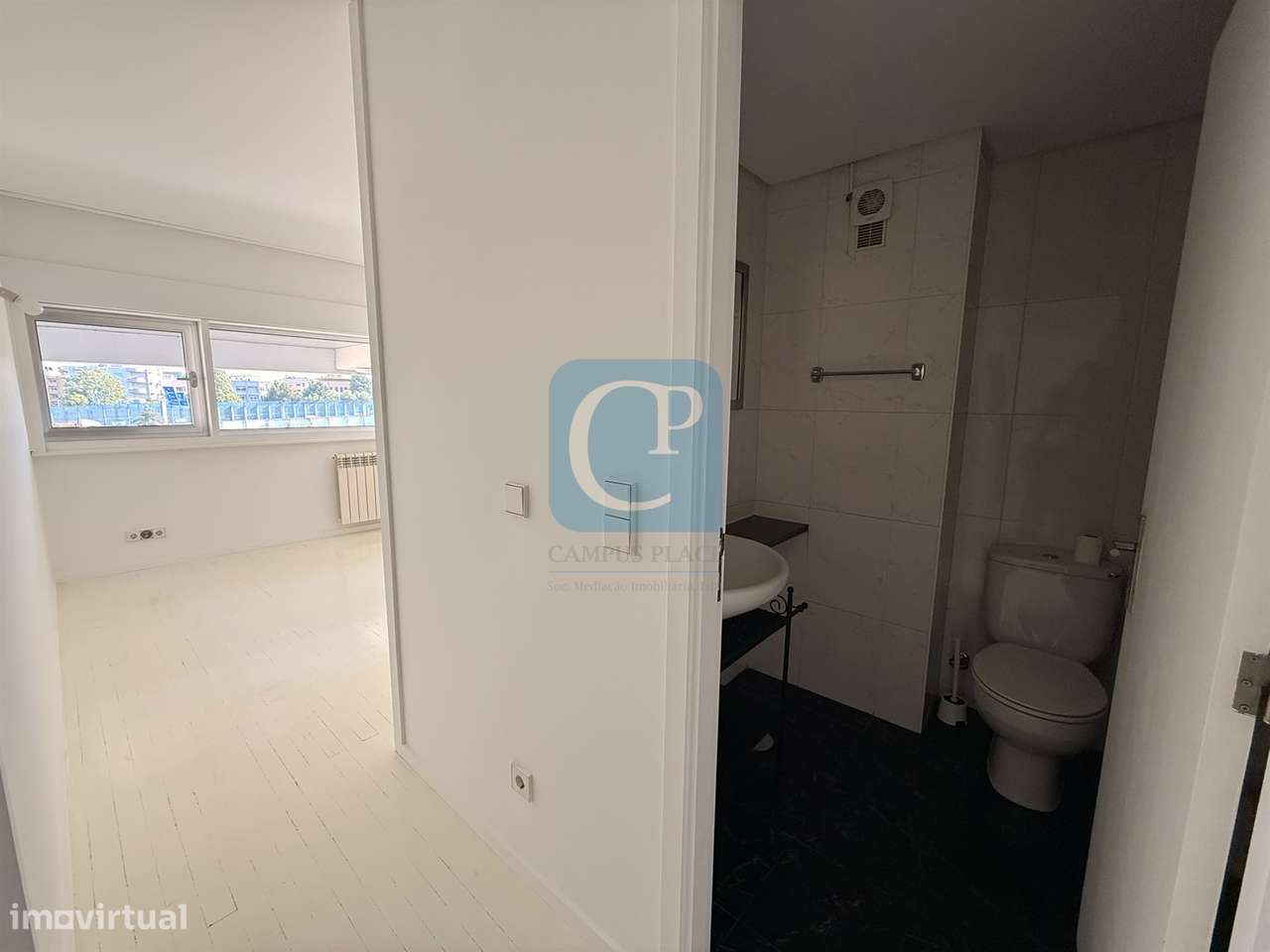 Apartamento T2 com lugar de garagem e arrumos em Vermoim na Maia-25
