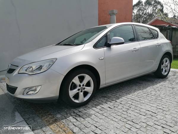 Opel Astra 1.4 Cosmo - 2