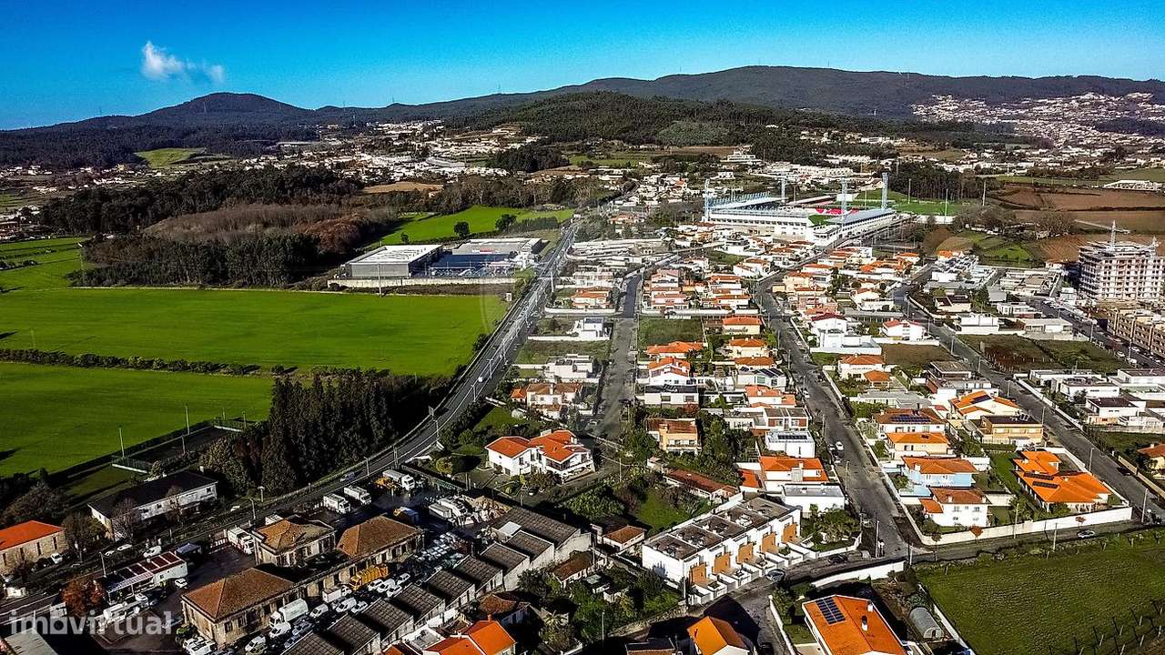 Moradia T5 para venda-8