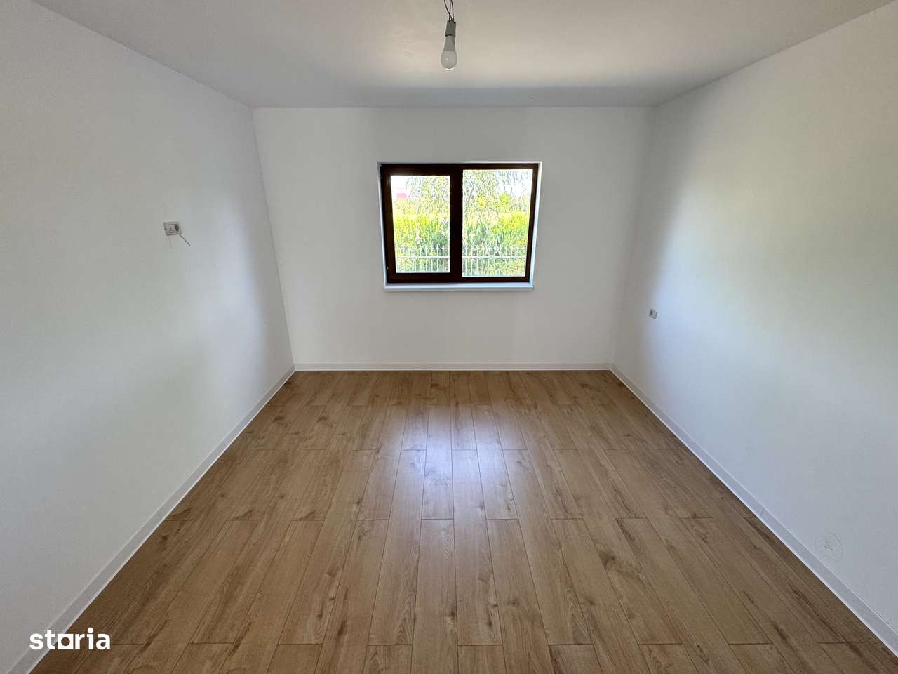 500mp teren!ASFALT!CANALIZ!Încălz în pard!Casa Lunca Cetatuii - Imagine principală: 5/7