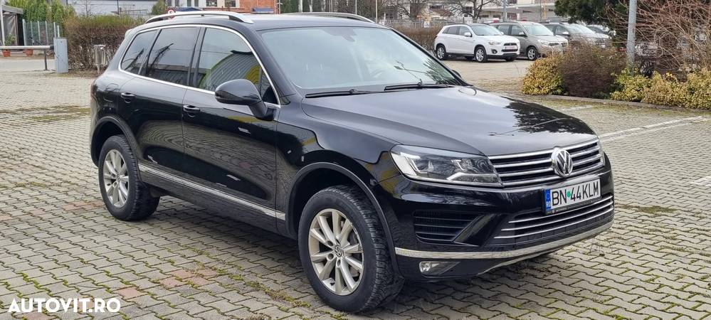 Volkswagen Touareg - 1