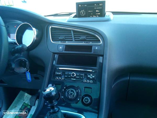 Peugeot 5008 1.6 BlueHDi Style - 18