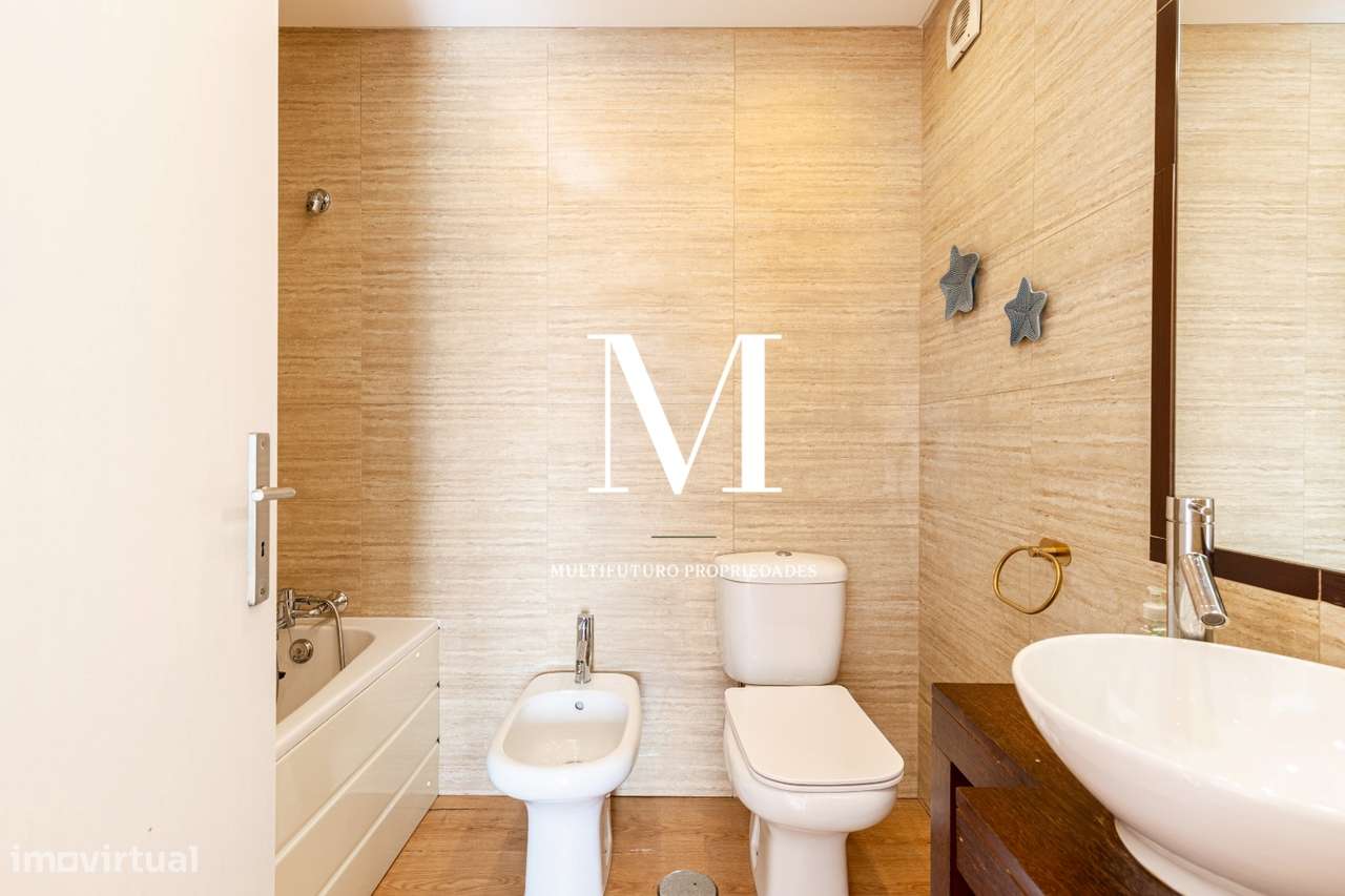 Valongo | Apartamento T2 | Varanda | Box 2 viaturas | Arrumos-20