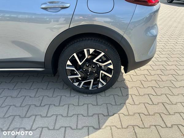 Kia XCeed 1.5 T-GDI M - 17