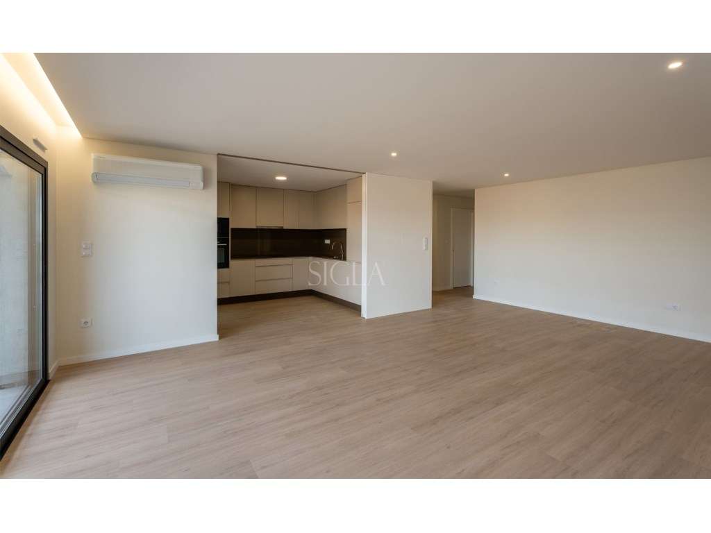 T3 em Santa Marinha - Grande imagem: 4/14