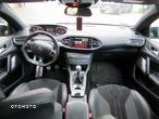 Peugeot 308 1.6 e-THP GTi by Sport S&S - 8