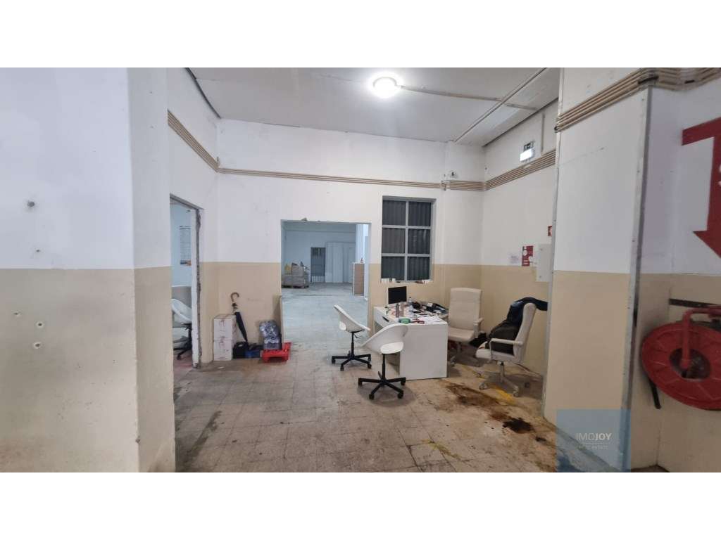 Armazém para Arrendamento na Portela - Grande imagem: 5/15
