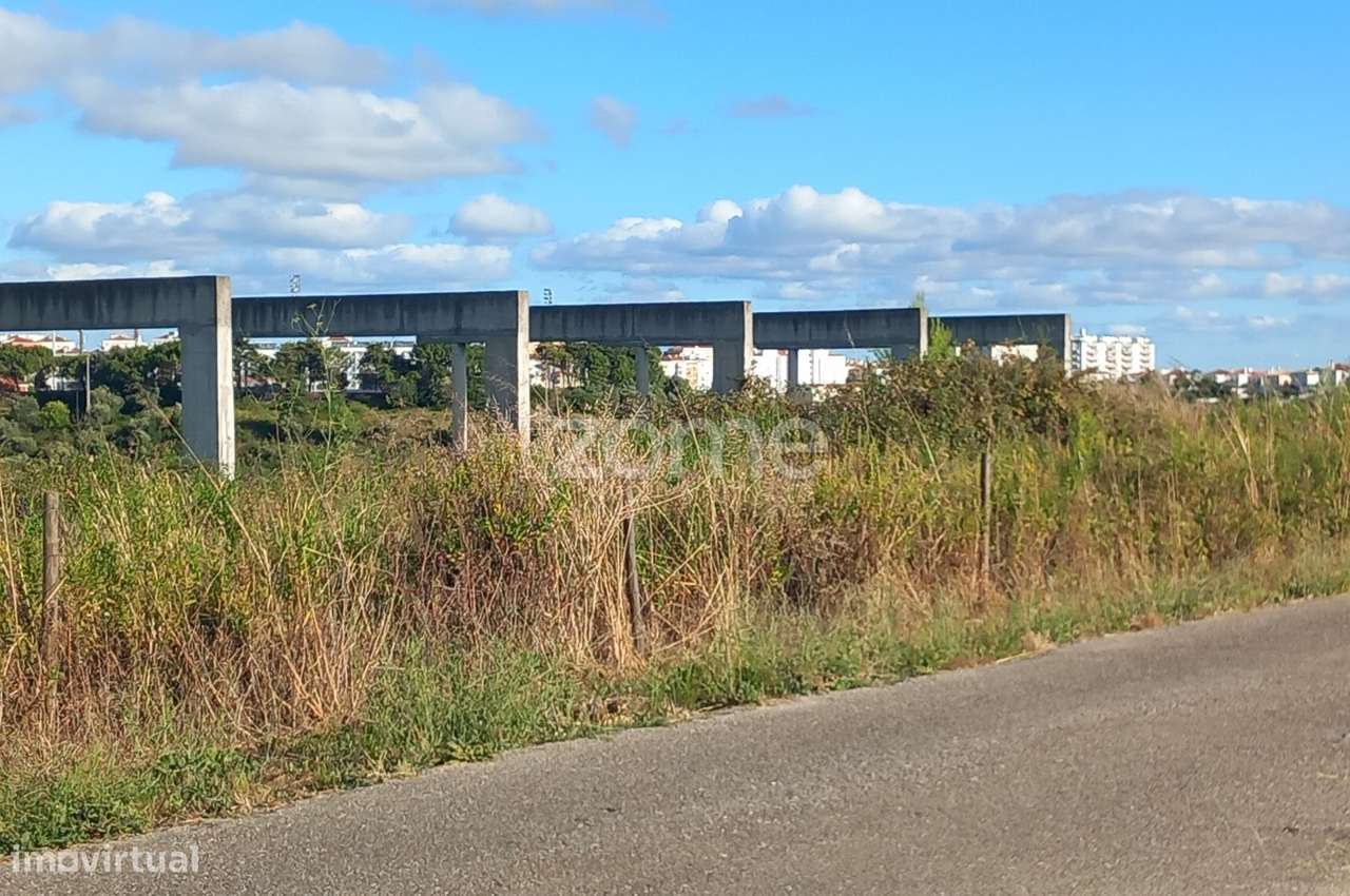 Oportunidade para Investidores - Terreno para 7 moradias em Santarém - Grande imagem: 5/23