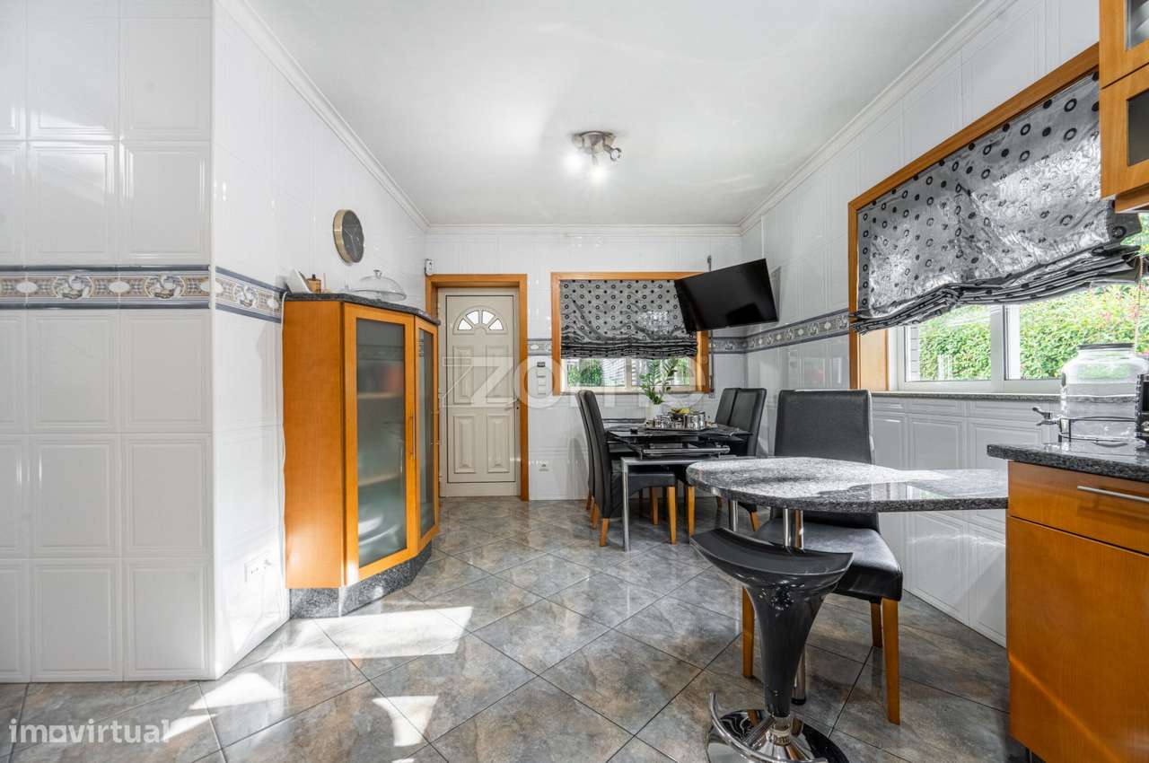 Moradia T3 Com Piscina-8