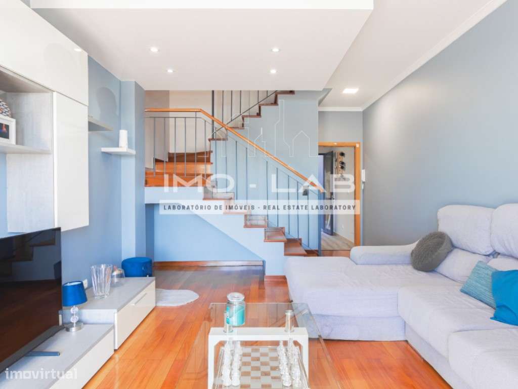 Moradia T2+1 - Câmara de Lobos - Vista Mar e Vista Montanha-7