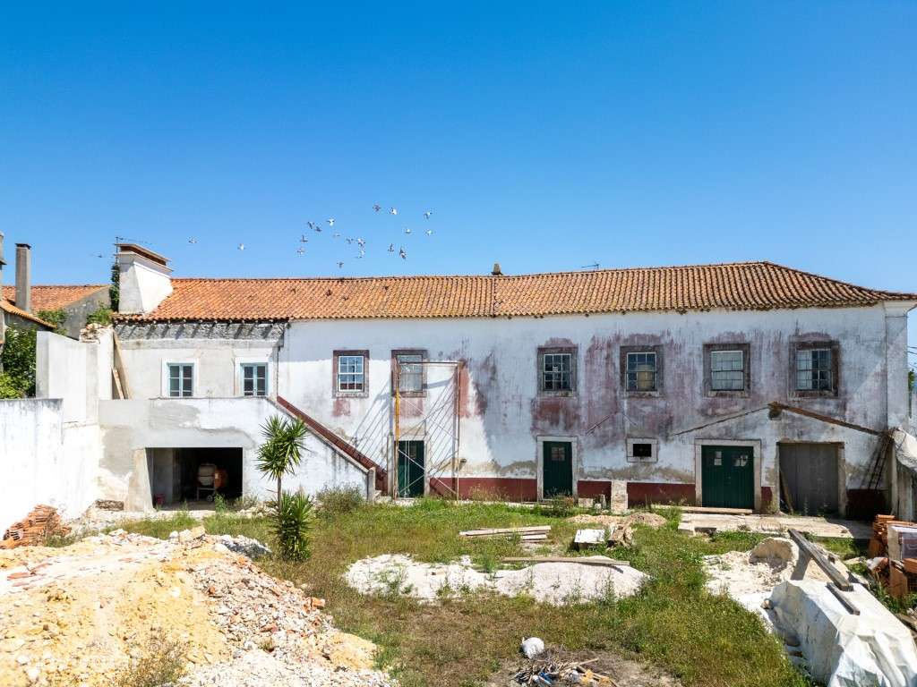 Moradia de Luxo com jardim no centro histórico de Aljubarrota, Alco...-9