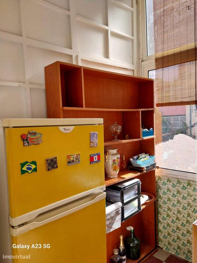 Quarto - localizado em Anjos Lisbon - Grande imagem: 3/6