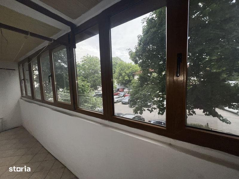 De vanzare Apartament 4 camere decomandat Mazepa