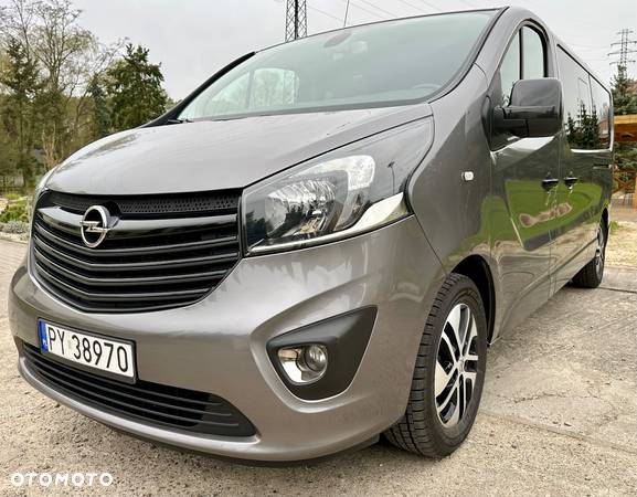 Opel Vivaro - 1