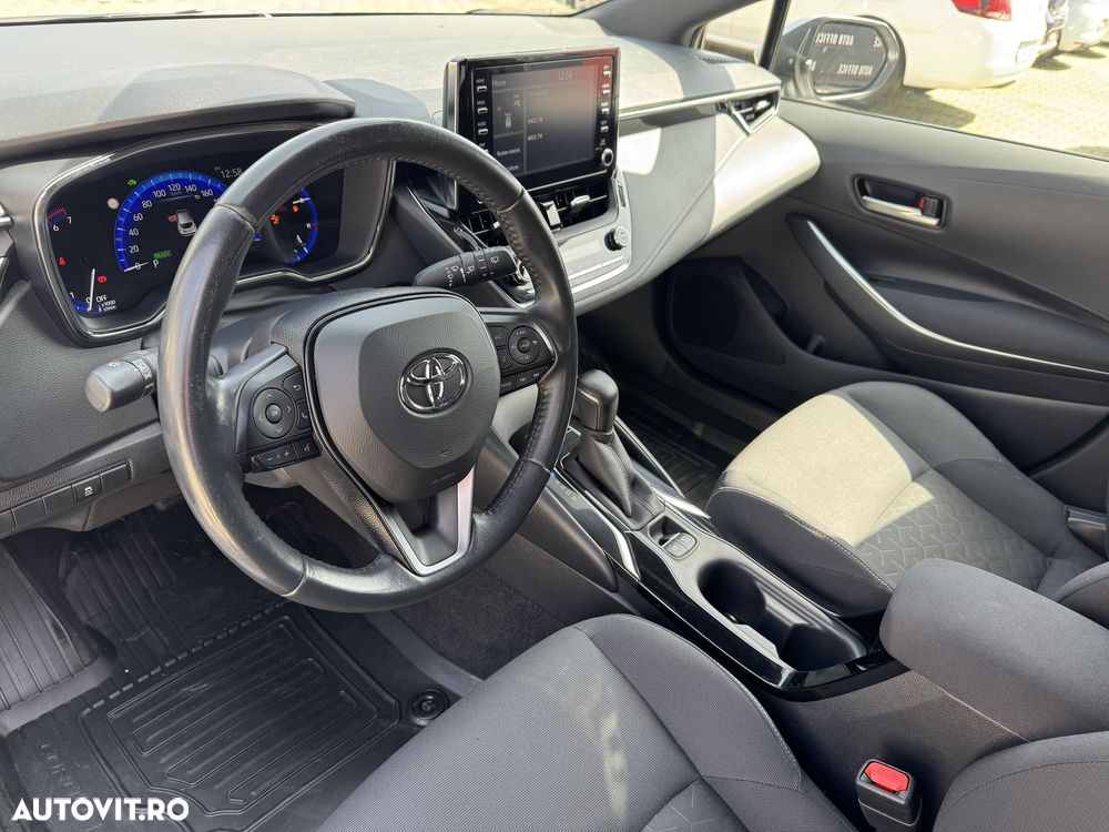 toyota corolla   1 8 hsd dynamic