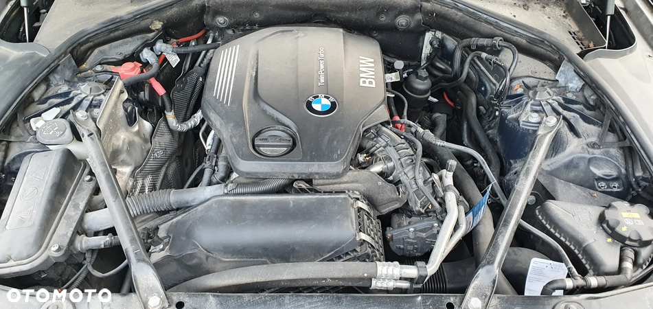 BMW Seria 5 520d - 33